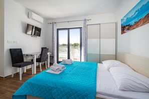 Studio, Multiple Bedrooms, Balcony, Garden View - Deluxe Villa Laura With Pool Studio 1b (Novalja)