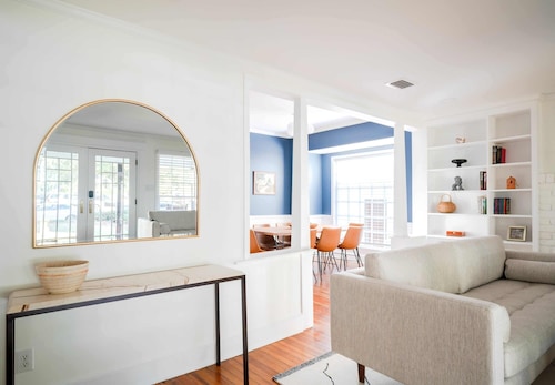 Fairhope Ave Collection - 204