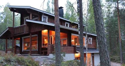 Private villa with pier on lake Saimaa. Own sauna & rowing boat. Pet-Friendly!