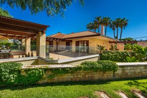 Front of property - 3680 Villa Monica by Perle di Puglia (Polignano a Mare)