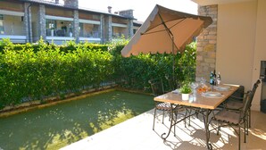 Basic Apartment | Teres/patio