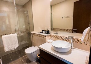Bathroom - Mh- Beautiful 2 Bhk Canal View in Reva Residence Ref 24016 (Dubai)