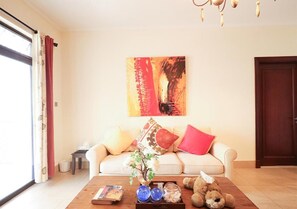 Apartment, 1 Bedroom, Balcony, City View | Interior - Mh- Beautiful One Bed Room in Zanzebeel 2 Ref 2010b (Dubai)