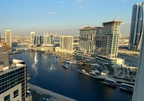 Beach - Mh- Canal View 1 Bhk in Reva Residence Ref 23017 (Dubai)