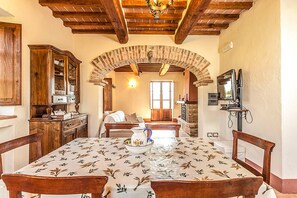 Dining - Fratta Apartments (Cortona)