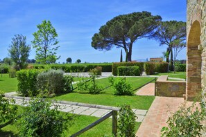 Property grounds - Fratta Apartments (Cortona)