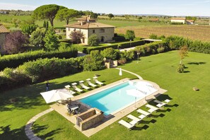 Seasonal outdoor pool - Fratta Apartments (Cortona)