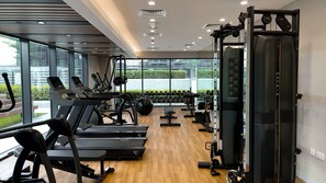 Fitness facility - Nice and Cozy Apartment. 15 min from metro (Dubai)