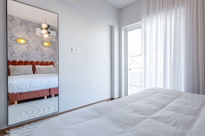 Luxury Apartment | 2 bedrooms, in-room safe, blackout curtains, iron/ironing board - Phaedrus Living: Glyfada Seaview Luxury Penthouse (Glyfada)