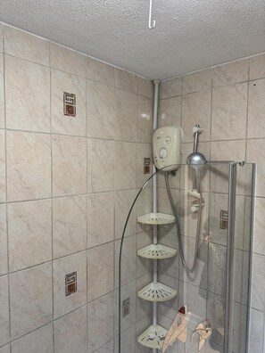 Bathroom - Inviting 2-bed Apartment in Southampton (Southampton)