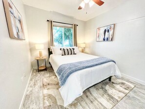 1 dormitorio, tabla de planchar con plancha, wifi gratis y ropa de cama