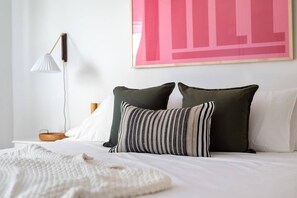 1 多间卧室、熨斗/熨衣板、WiFi、床单