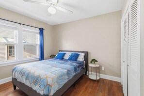 2 Schlafzimmer, Bügeleisen/Bügelbrett, kostenloses WLAN, Bettwäsche