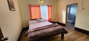 3 bedrooms, WiFi, bed sheets