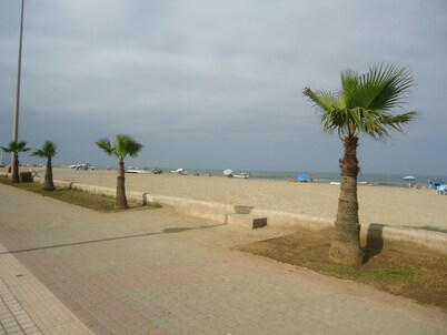Martil apartment facing the sea