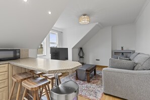 Interior - Cosy Flat In London  (London)