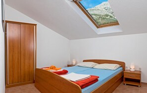 1 habitación, wifi gratis y ropa de cama