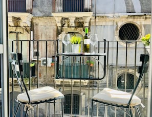 Outdoor dining - THE CEMENT TILES (Catania)