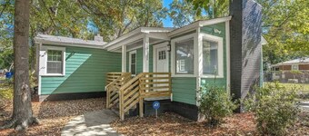 Updated, Security Cameras, Fast Wi-Fi, Smart TV