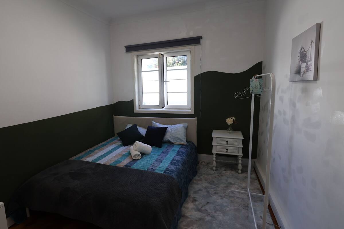 Economy Double Room | 1 bedroom, free WiFi, bed sheets