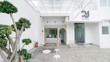 Deluxe House | Terrace/patio