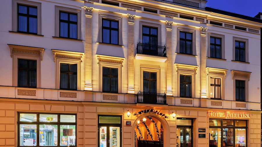 Hotel Pietryna