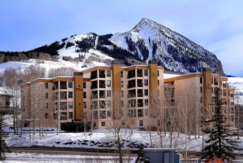 Silver Queen at The Plaza, 2BD/2BA, hot tub
