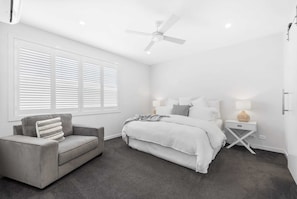 3 bedrooms, desk, iron/ironing board, WiFi