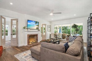 Unclassified image, 3 of 38, button