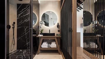 Luxury Double Room with City View | Kylpyhuone | Suihku, sadesuihkupää, designer-hygieniatuotteet, hiustenkuivaaja