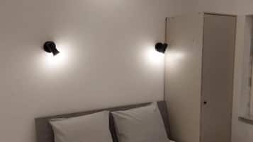 1 bedroom, desk, WiFi, bed sheets