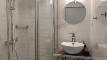 Towels, soap, shampoo