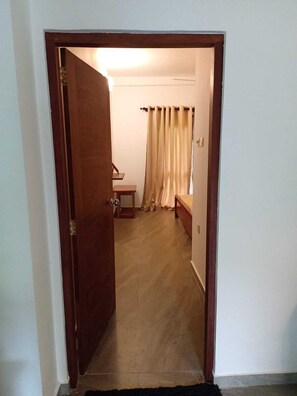 ฝ่ายต้อนรับ