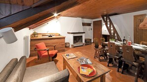Leilighet – standard, 2 soverom, balkong (Appartamento La Fontaine Ski In Ski) | Spiseområde