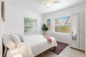 2 Schlafzimmer, Schreibtisch, Bügeleisen/Bügelbrett, WLAN