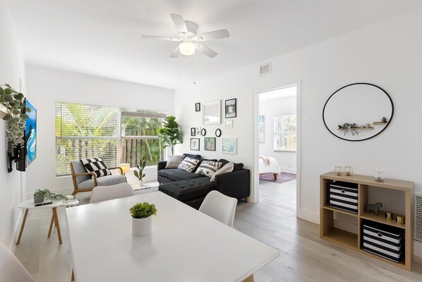 Televisión y oficina