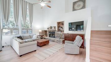 House (3 Bedrooms) | Front of property