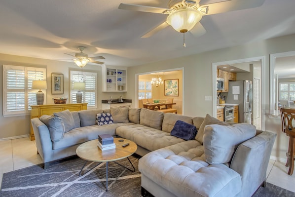 House (4 Bedrooms) | Interior