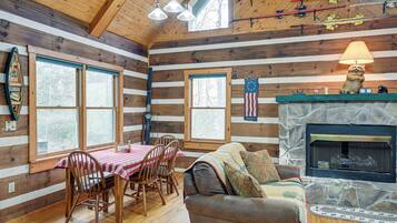 House (1 Bedroom) | Interior