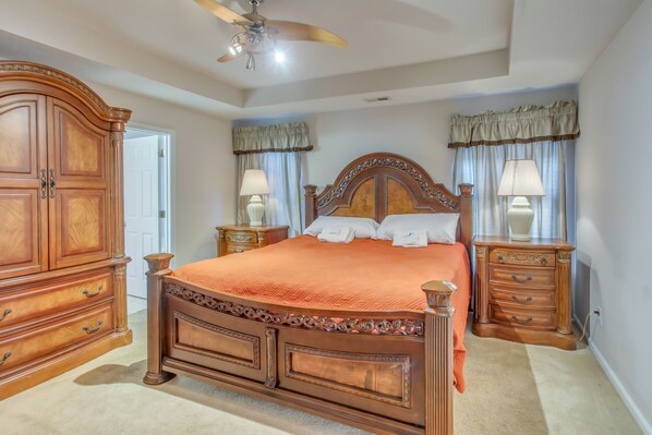 3 bedrooms, bed sheets