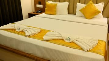 Deluxe Double Room | Premium bedding, minibar, in-room safe, free WiFi
