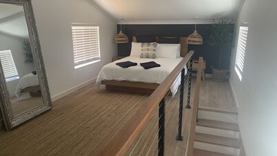 The LoftA beautifully renovated cosy cottage, this charming little loft is the perfect mix of Hampto