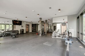 Fitness facility - Walk to Vanderbilt | 2BR/2BA Condo | Pool + Gym (Nashville)