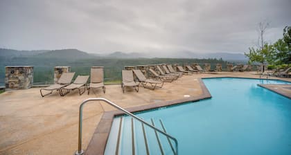 Pet-friendly Cle Elum Condo - Hike, Ski & Relax!