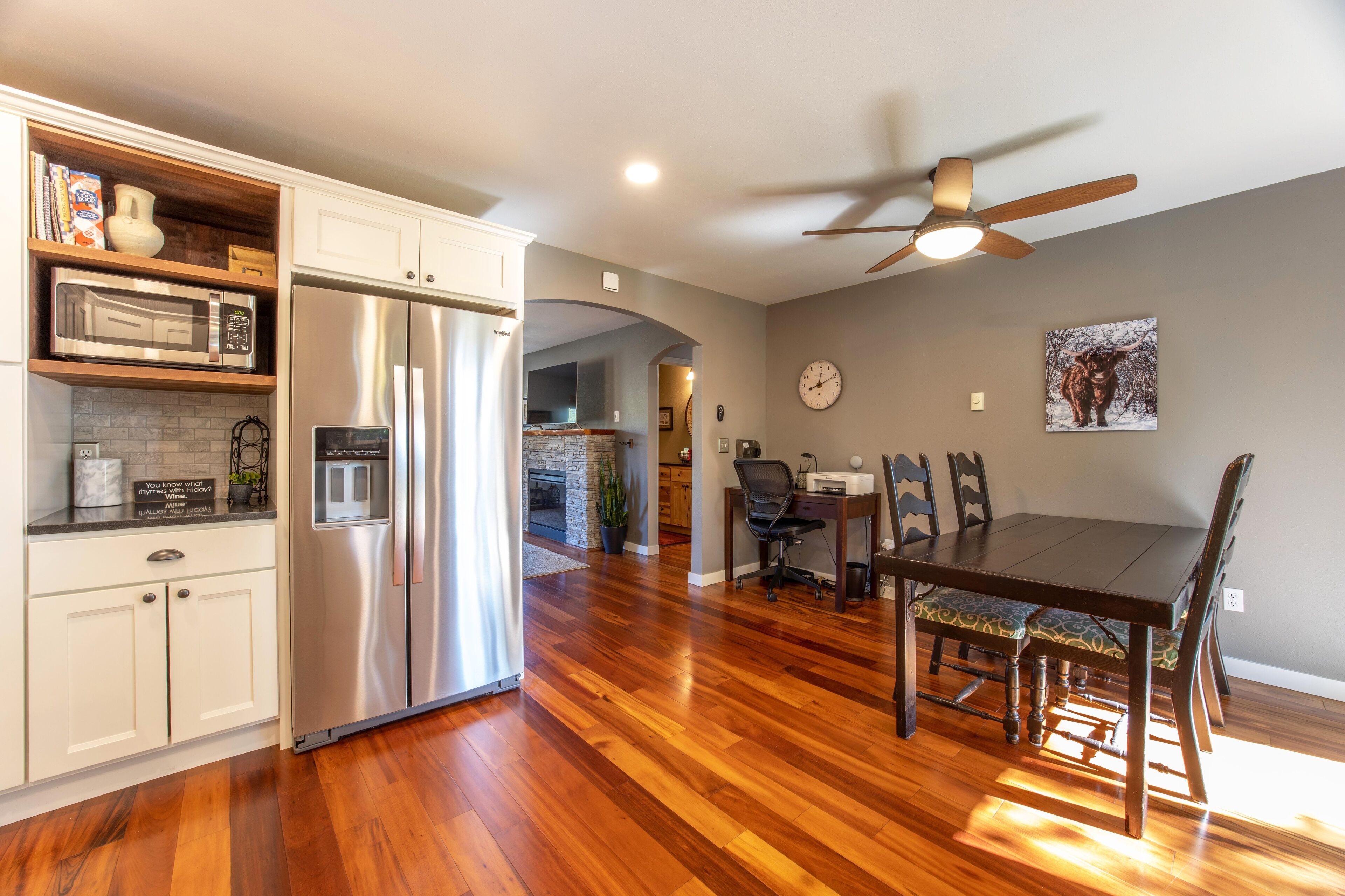 House, 2 Bedrooms | Tempat makan