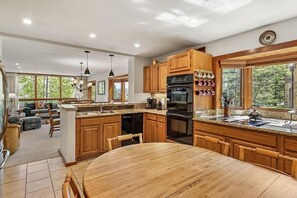 Private kitchen - Poolside Townhome Residence 14 With Serene Views by The Woodrun V Townhouses by RedAwning (Snowmass Village)