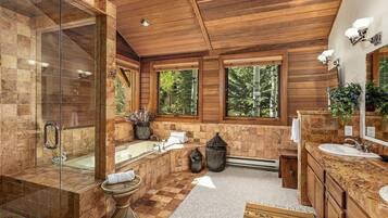 House, 3 Bedrooms | Bathroom