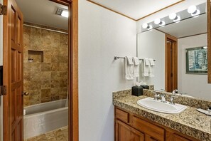 House, 3 Bedrooms | Bathroom - Poolside Townhome Residence 14 With Serene Views by The Woodrun V Townhouses by RedAwning (Snowmass Village)