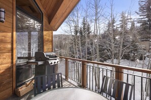 House, 2 Bedrooms | Outdoor dining