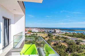 Apartment, 1 Bedroom, Balcony, City View | Property grounds